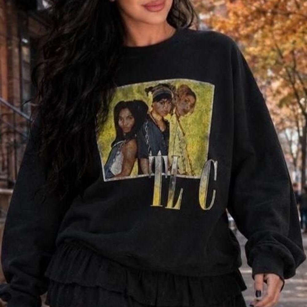 Gildan Women's Black Sweatshirt